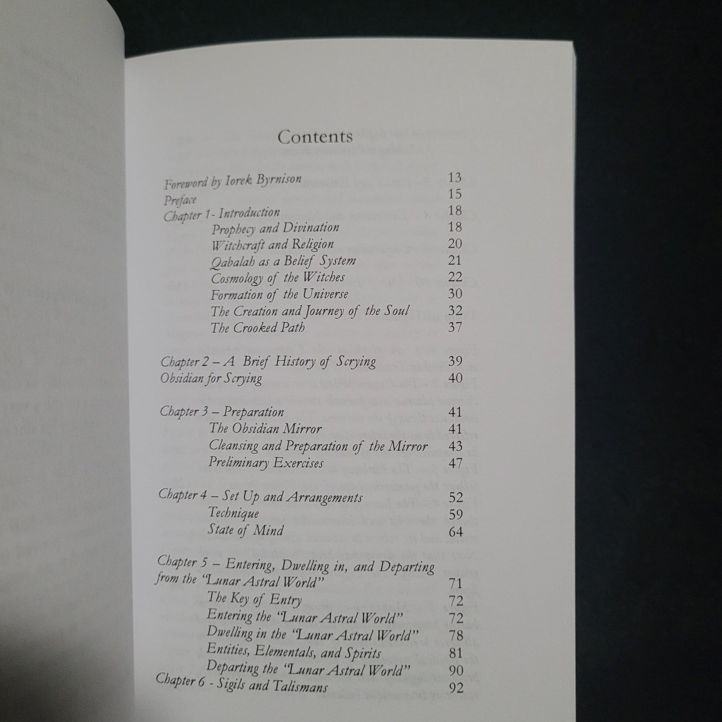 Through a Glass Darkly: The Practice of Catoptromancy or Divination by Mirrors in Traditional Witchcraft by Oscar Tusk (Troy Books, 2023) Paperback