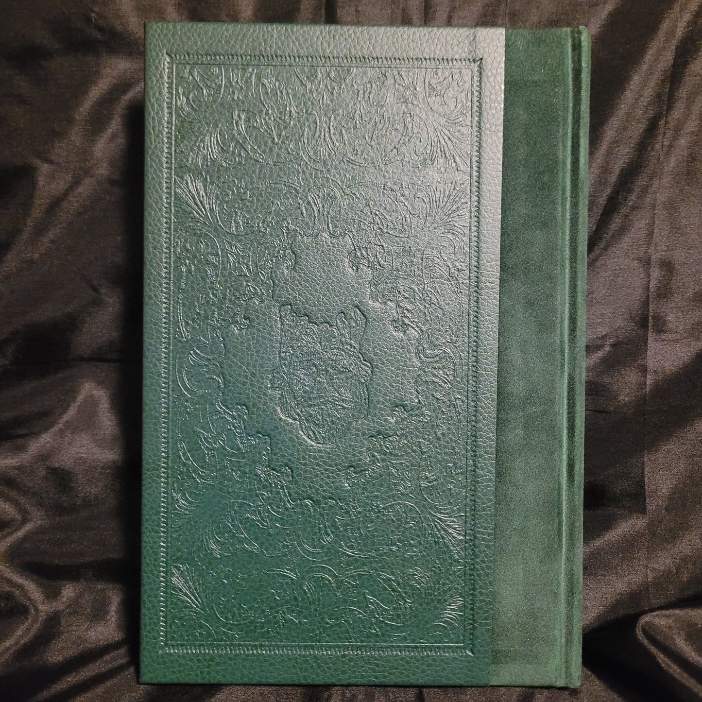 Tubelo’s Forge: A Gramarye of Robert Cochrane’s Early Years by Shani Oates (Anathema Publishing, 2025) Collector's Edition