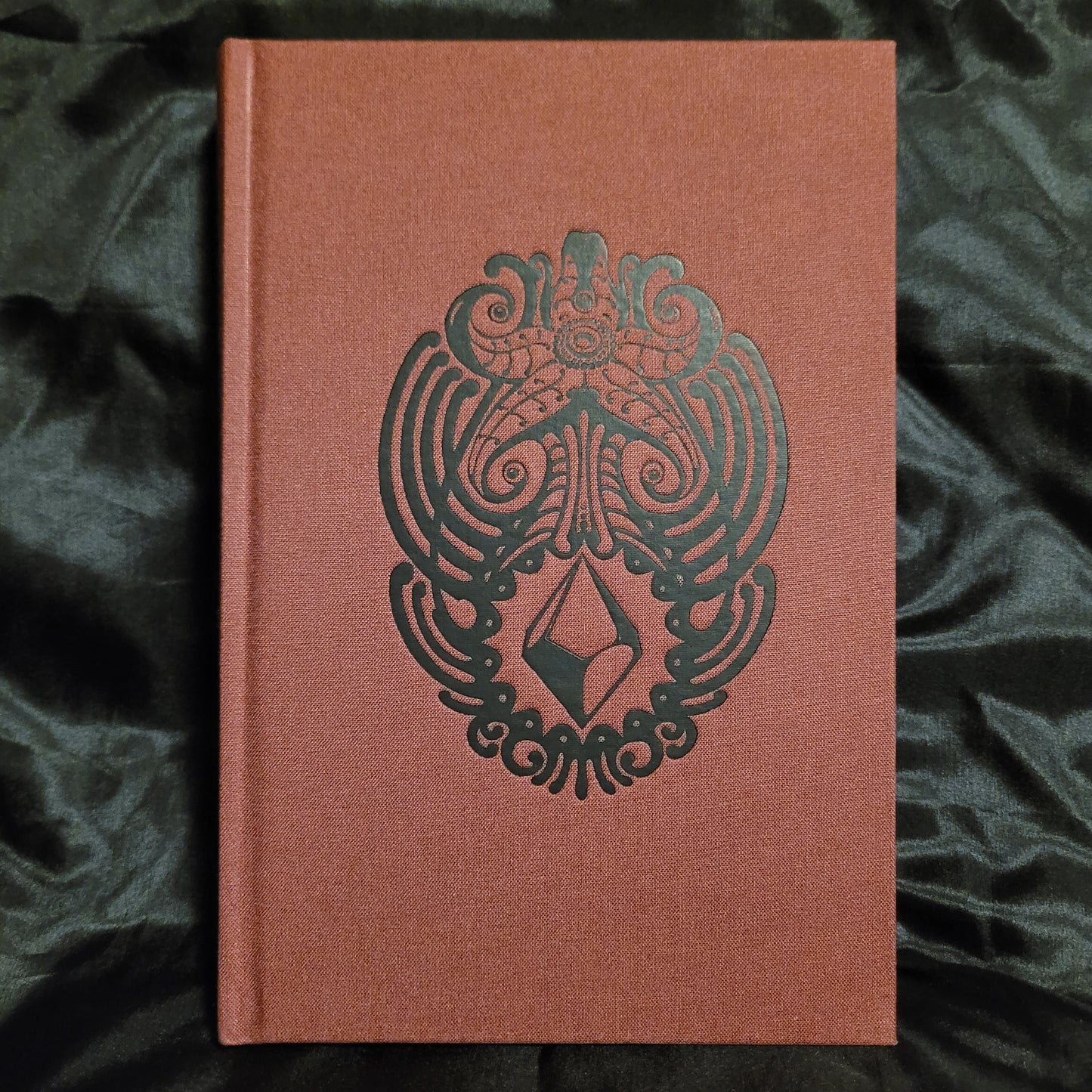 H.P. Lovecraft Collected Fiction Volume 3 edited by S.T. Joshi (Chiroptera Press, 2025) Illustrated by Karmazid