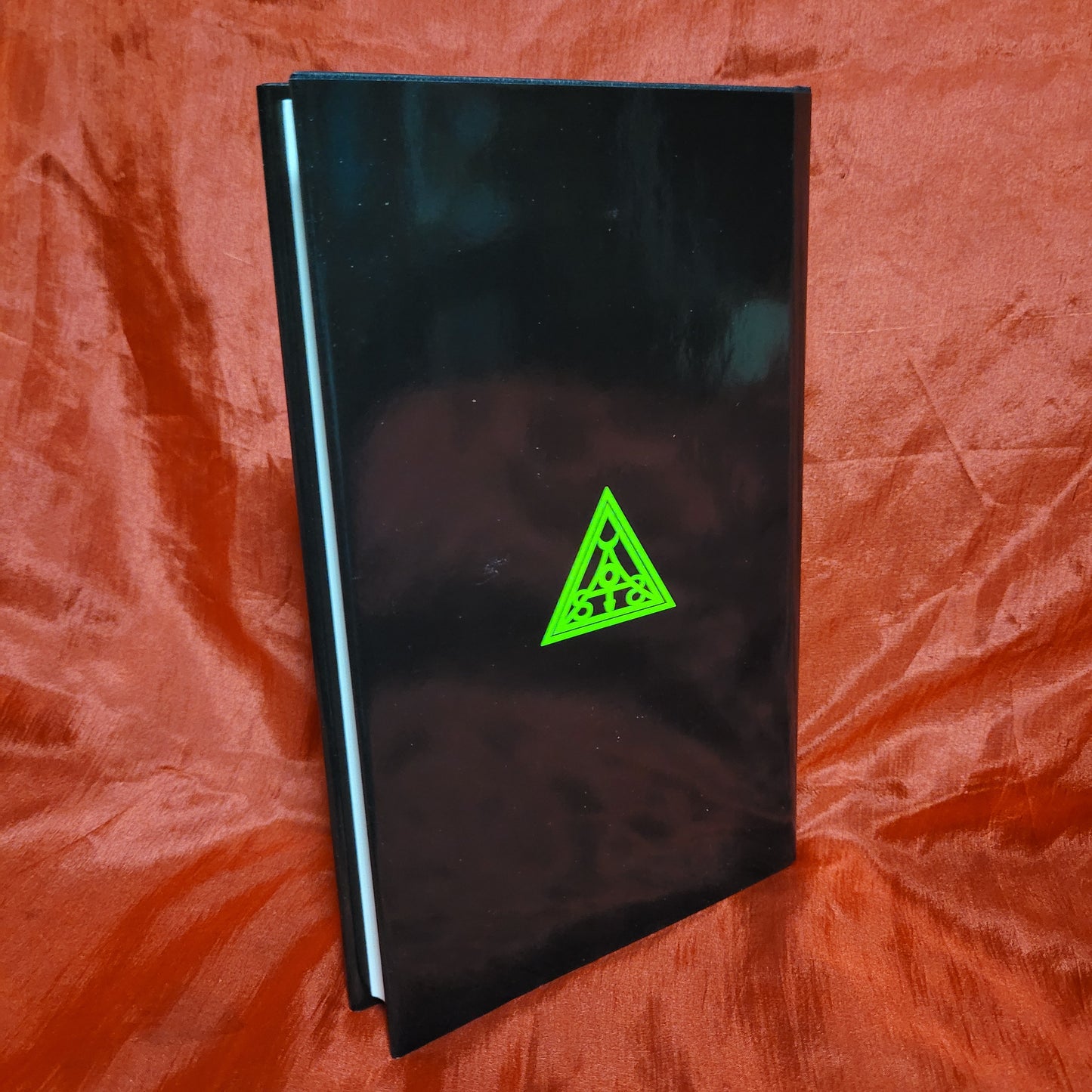 Snakewand & The Darker Strain by Kenneth Grant (Starfire Publishing, 2000) Hardcover