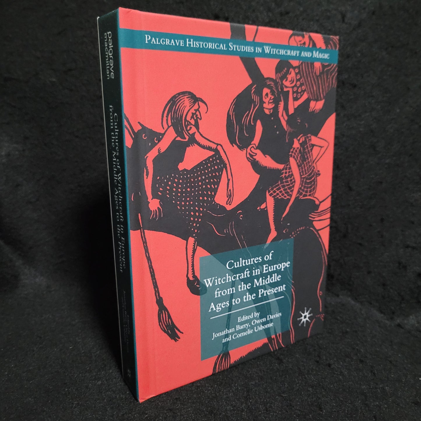 Cultures of Witchcraft in Europe from the Middle Ages to the Present: Essays in Honour of Willem de Blécourt edited by Jonathan Barry, Owen Davies and Cornelie Usborne (Palgrave Macmillan, 2018) Hardcover