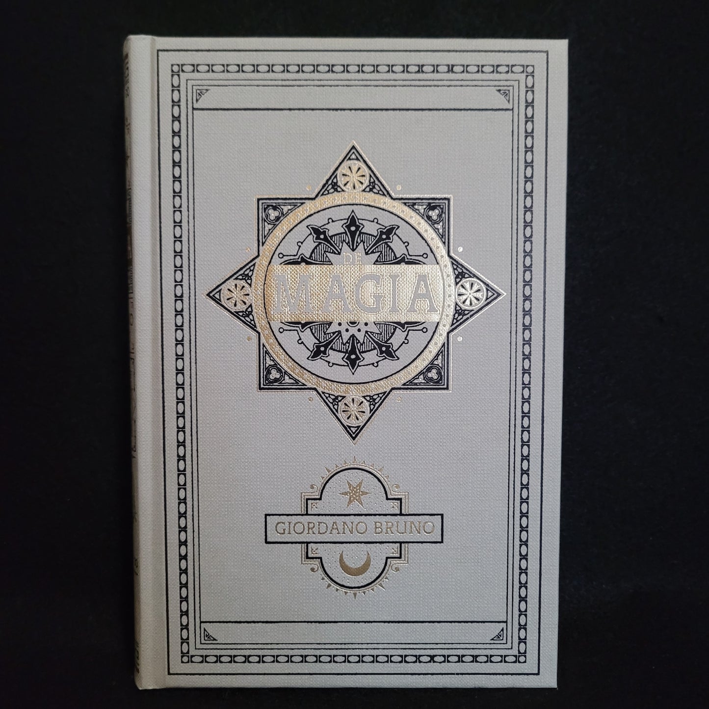 De Magia by Giordano Bruno Translated by Paul Summers Young (Black Letter Press, 2022) First Edition Hardcover Limited to 700 Numbered Copies