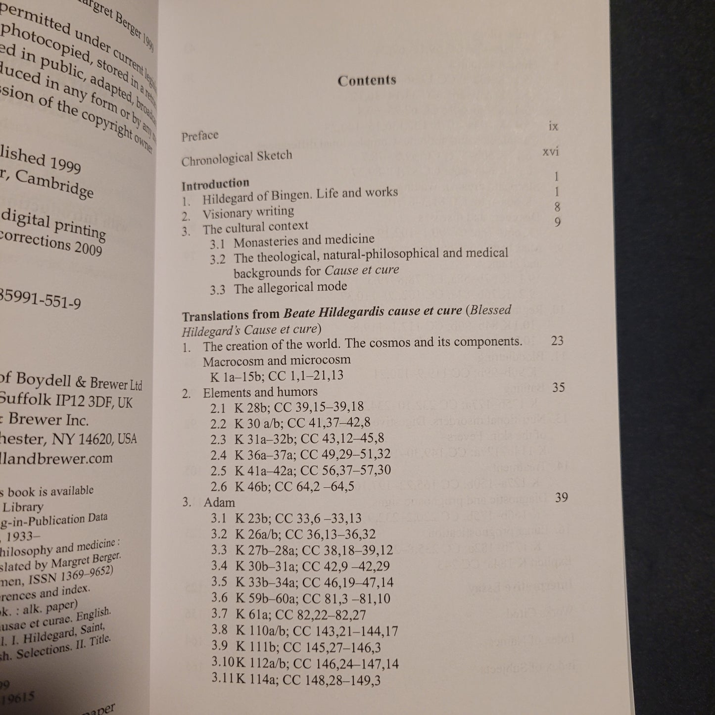 Hildegard of Bingen On Natural Philosophy and Medicine: Selections from Cause et Cure Translated by Margret Berger (D.S. Brewer, 2009) Paperback