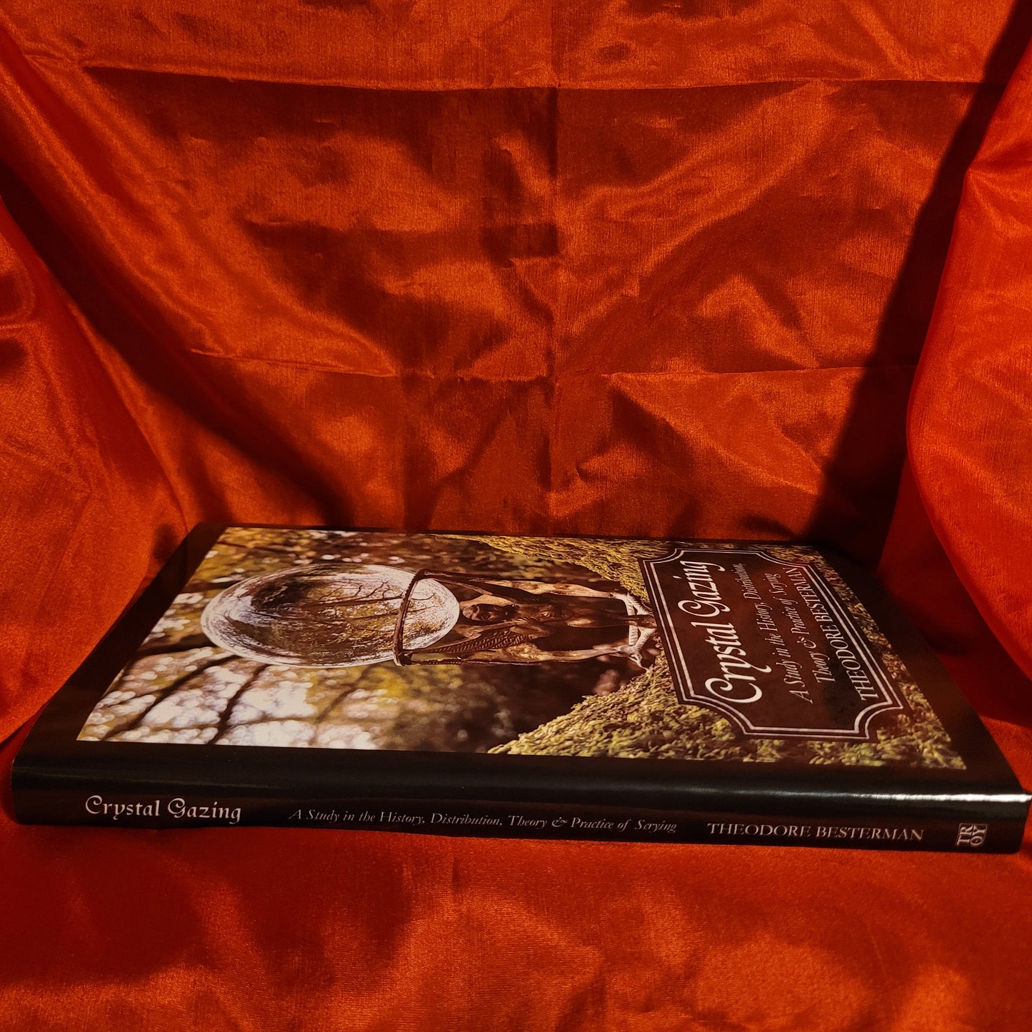 Crystal Gazing: A Study in the History, Distribution, Theory and Practice of Scrying
1924 by Theodore Besterman (Troy Books) Dust Jacketed Hardback
