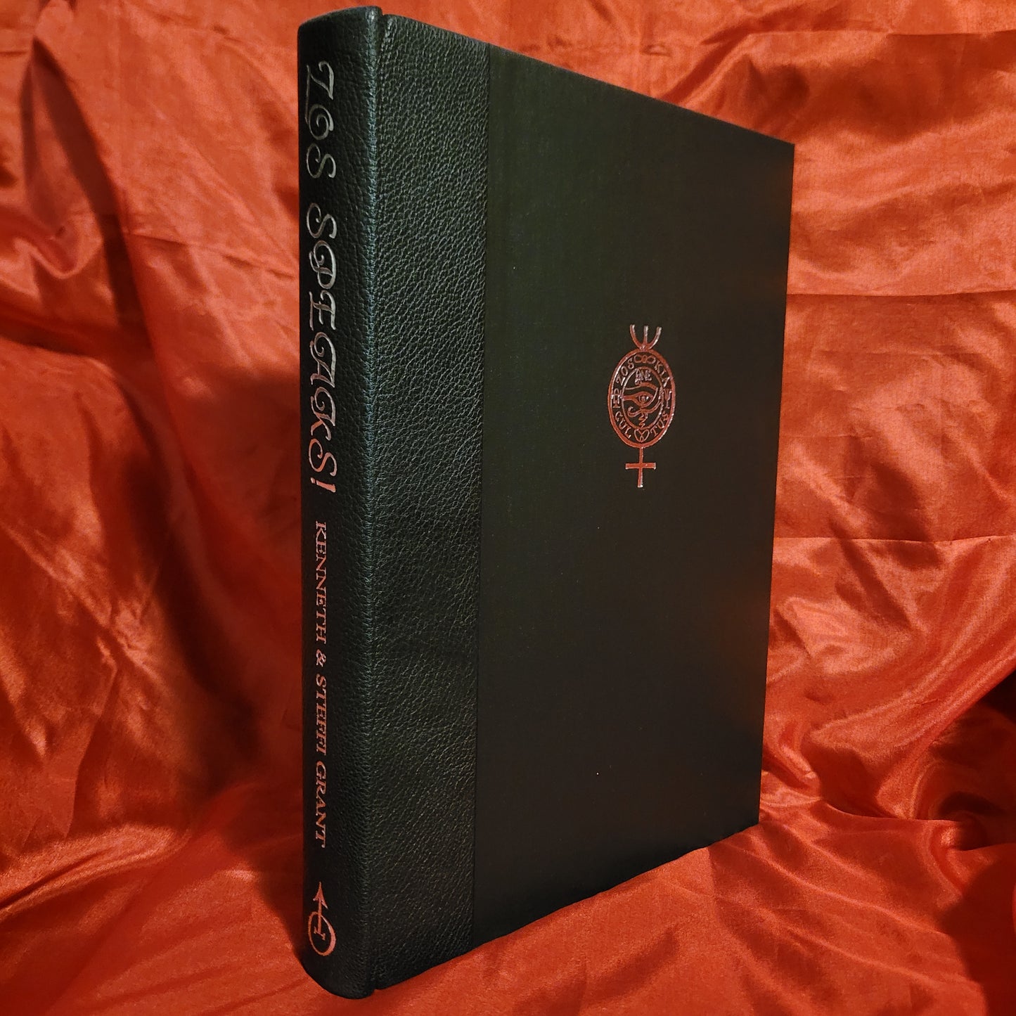 Zos Speaks! Encounter with Austin Osman Spare edited by Kenneth & Steffi Grant (Fulgur Press, 1998) Binder's Proof of the Deluxe Edition