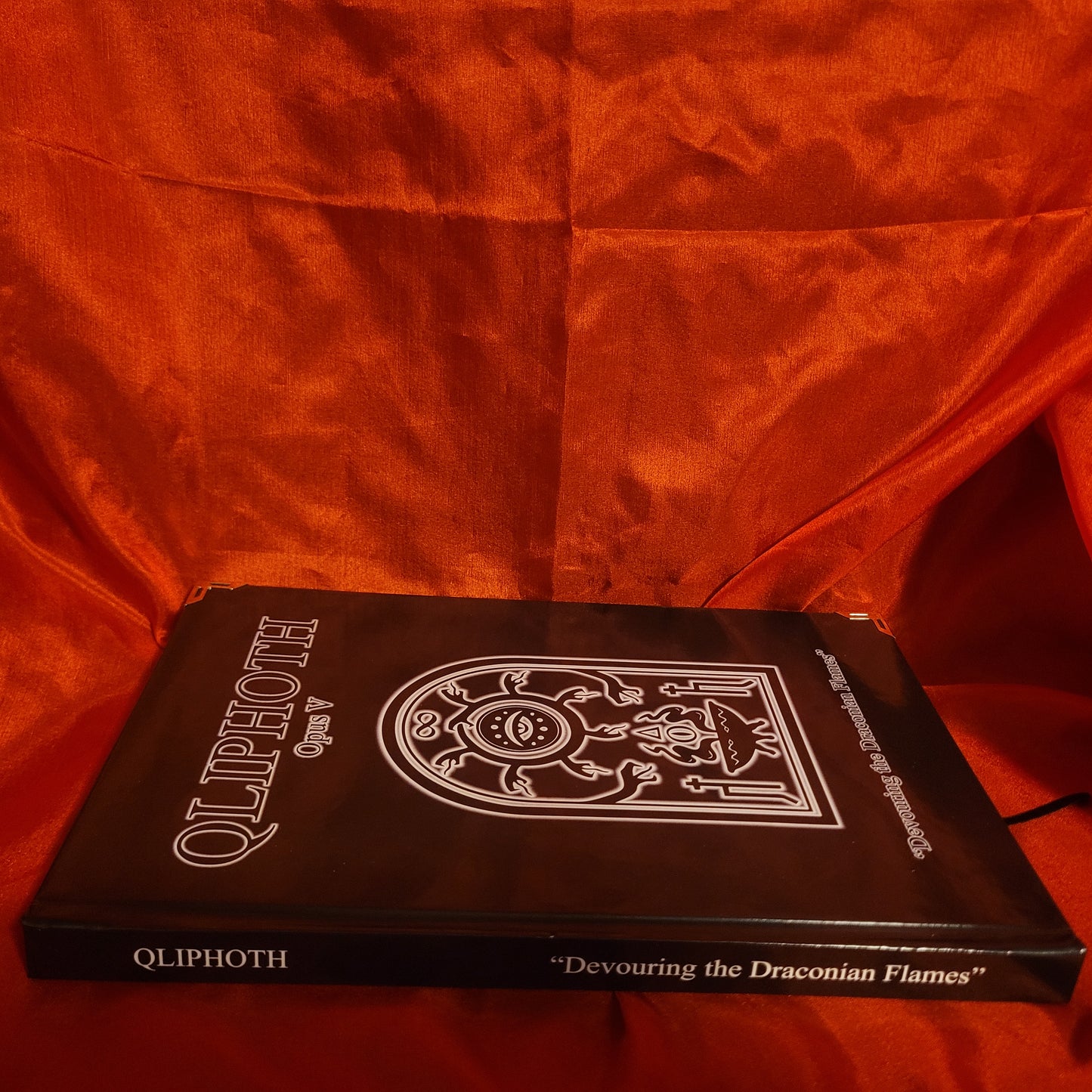 QLIPHOTH opus V "Devouring the Draconian flames" edited by Edgar Kerval (Sirius Limited Esoterica) Hardcover